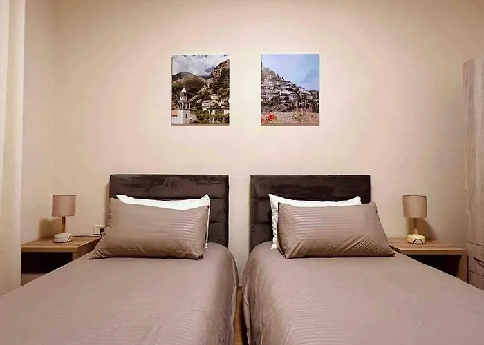 Zarlett House, Pazari Ri ,villa With Garden,parking Дом отдыха *