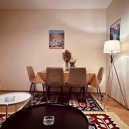 Zarlett House, Pazari Ri ,villa With Garden,parking Tiran